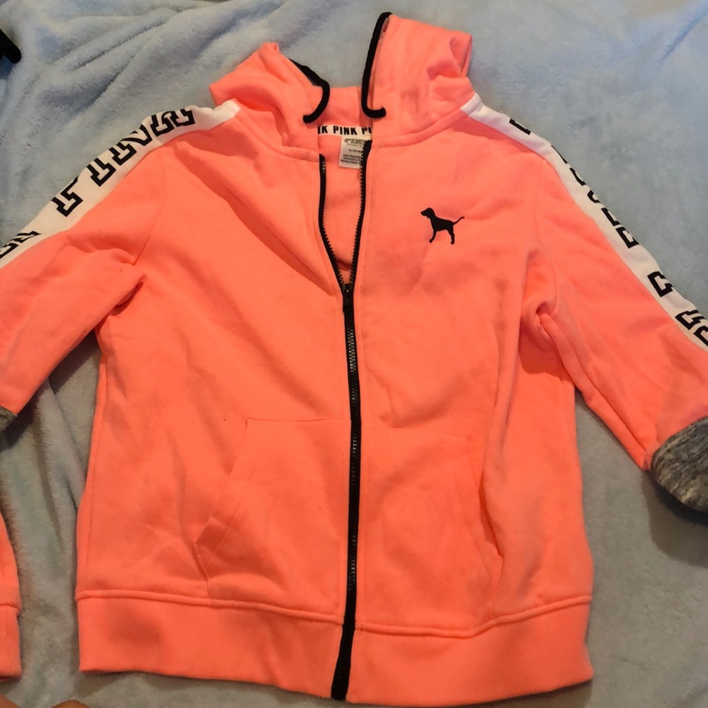 Like new pink hoodie.